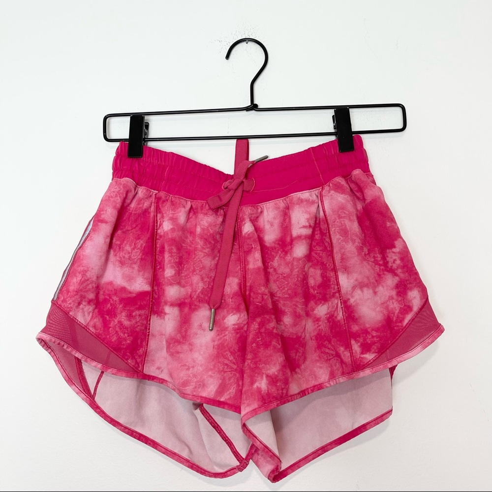 Lululemon | Hotty Hot Short Tidal Trip Boom Juice / Boom Juice size 6 activewear - Picture 1 of 8